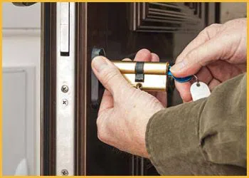 Chicago Locksmith Solution Chicago, IL 312-763-5141 Chicago Locksmith Solution Chicago, IL 312-763-5141